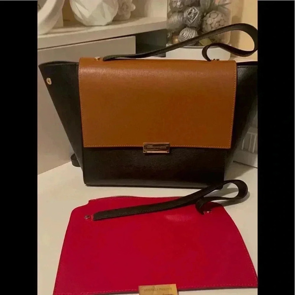 Authentic Antonella Ferrante Italian bag.can change the face with two color. - Picture 1 of 16